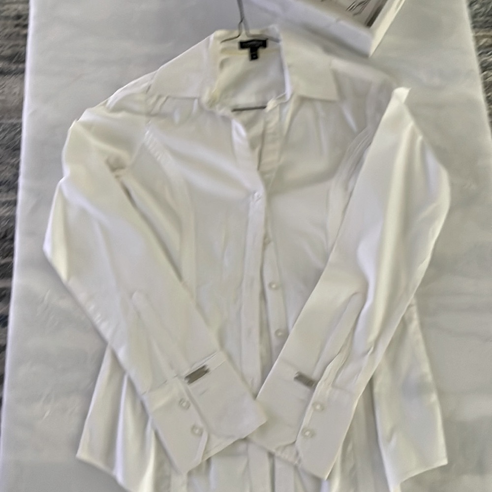 White dress top slim fits size XS